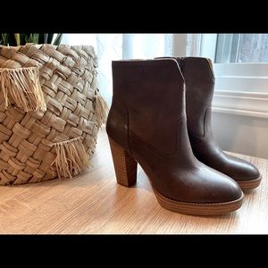 Lucky Brand Queys Platform Booties